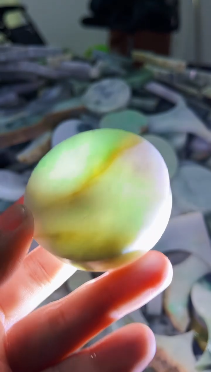 【闪购商品】翡翠挂件未镶嵌A货康壹359