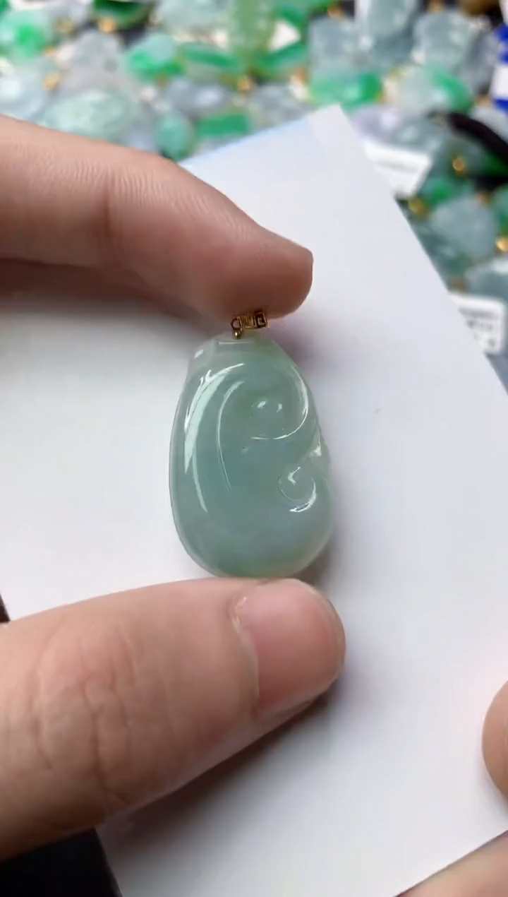 【闪购商品】翡翠颈饰18K金镶嵌82.........