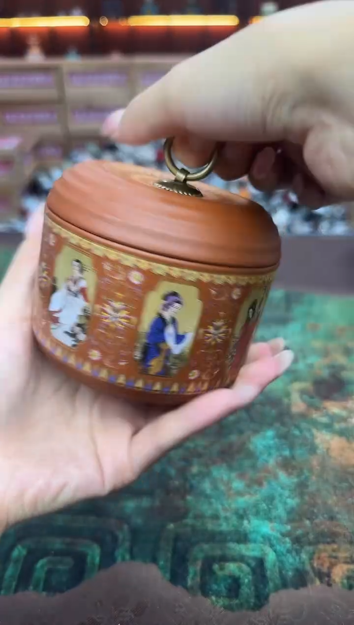 一对紫砂陶瓷茶叶罐四大美人