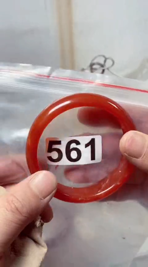 【闪购商品】石英质玉手镯未镶嵌62+561