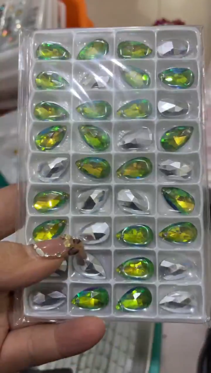 玻璃28121小网格36颗绿色