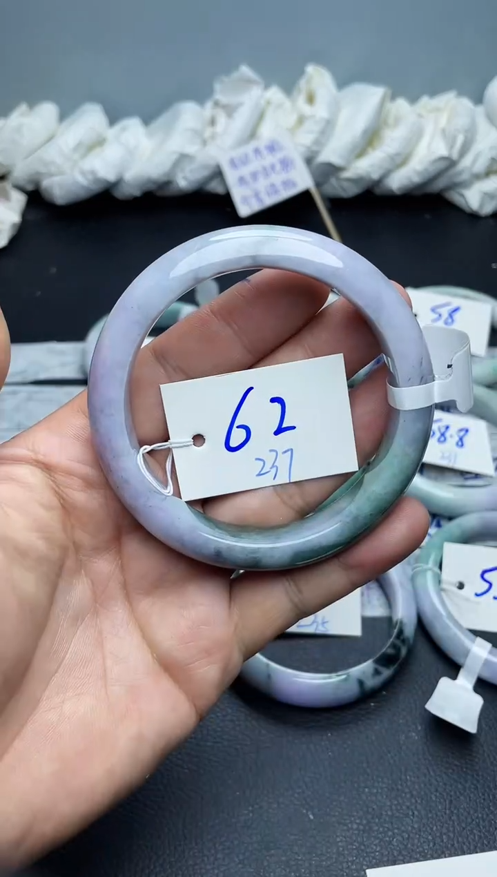 未镶嵌手镯翡翠237