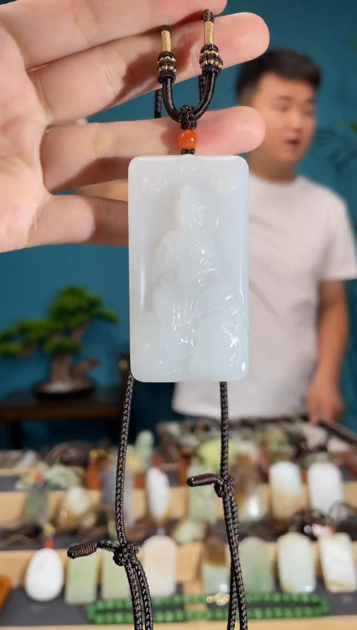 和田玉未镶嵌颈饰1