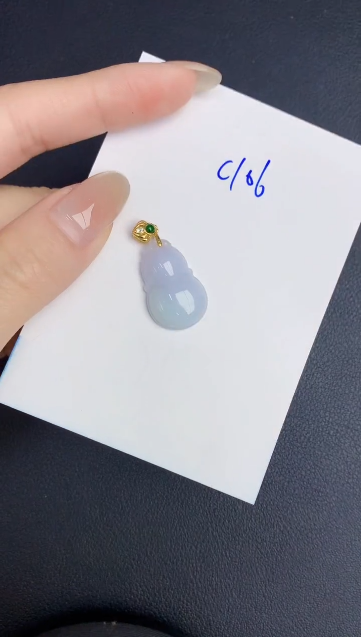 翡翠未镶嵌颈饰缅甸天然翡翠A货