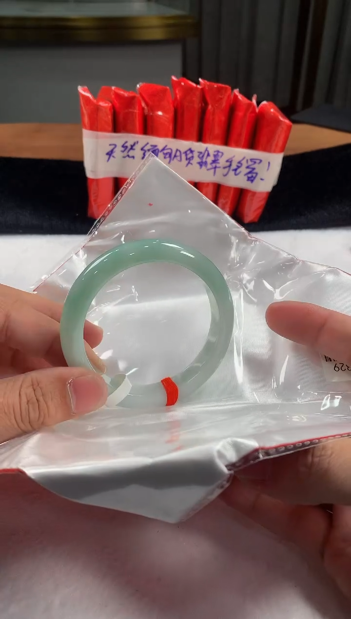 未镶嵌定制翡翠5073毛货不退不换 56--57圈