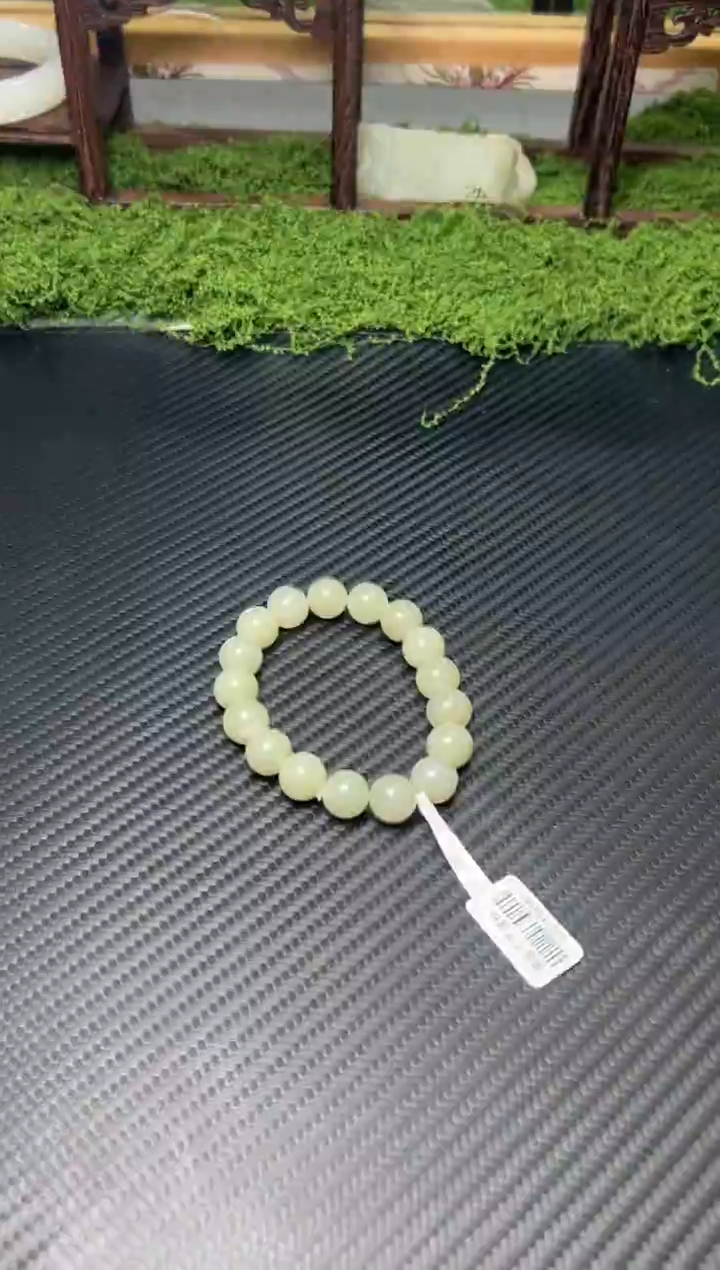 未镶嵌手串和田玉且末微色差近矿卡12J（脏）