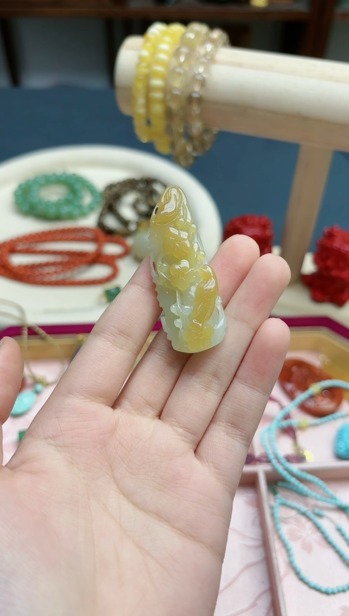 【闪购商品】和田玉吊坠18K金镶嵌和田玉花吊坠*1 QC编绳