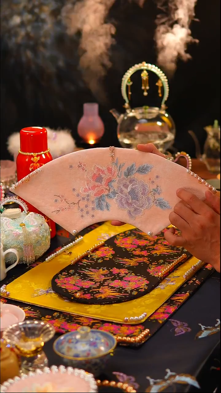 188扇形茶席40x18cm*/