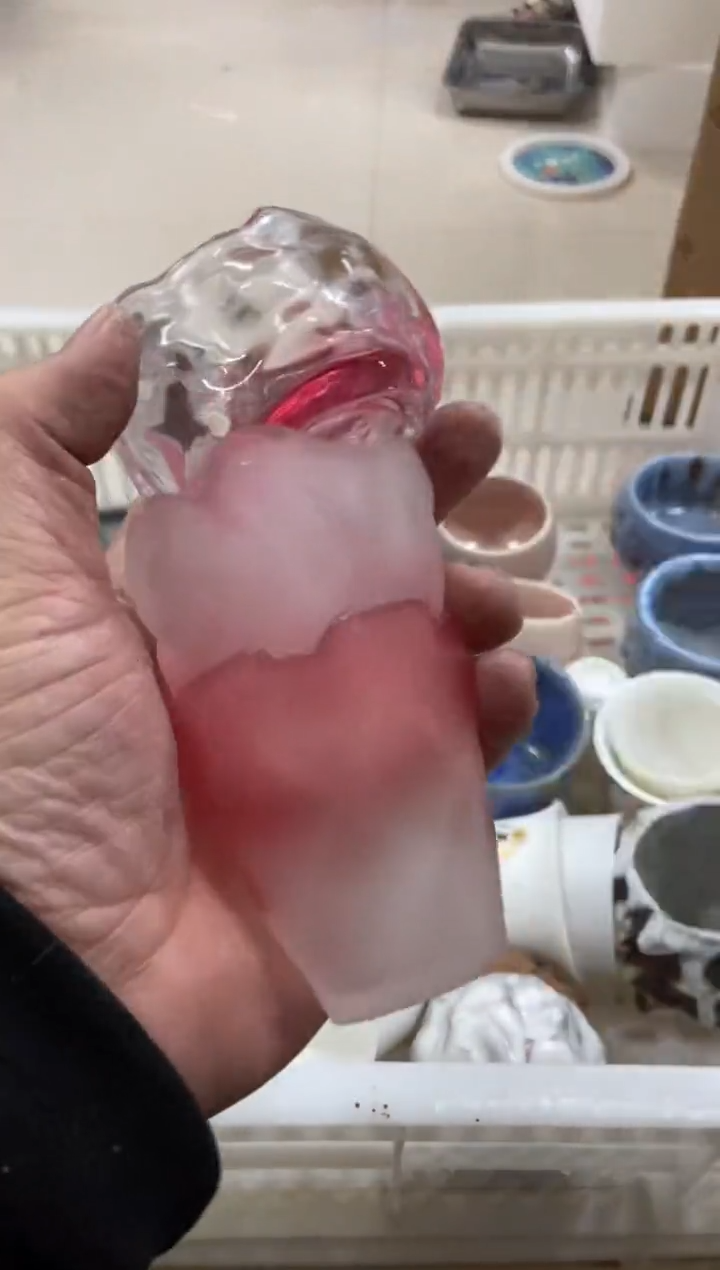 杯无运费险有瑕疵的摄影的产品有使用过的痕迹有点脏介意勿拍