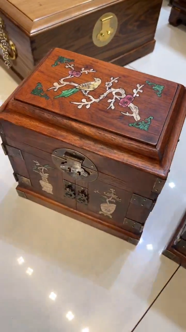 【闪购商品】木喜鹊登梅螺钿官箱