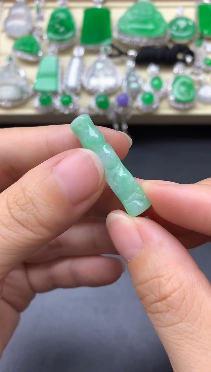 颈饰未镶嵌翡翠236中国好珍宝