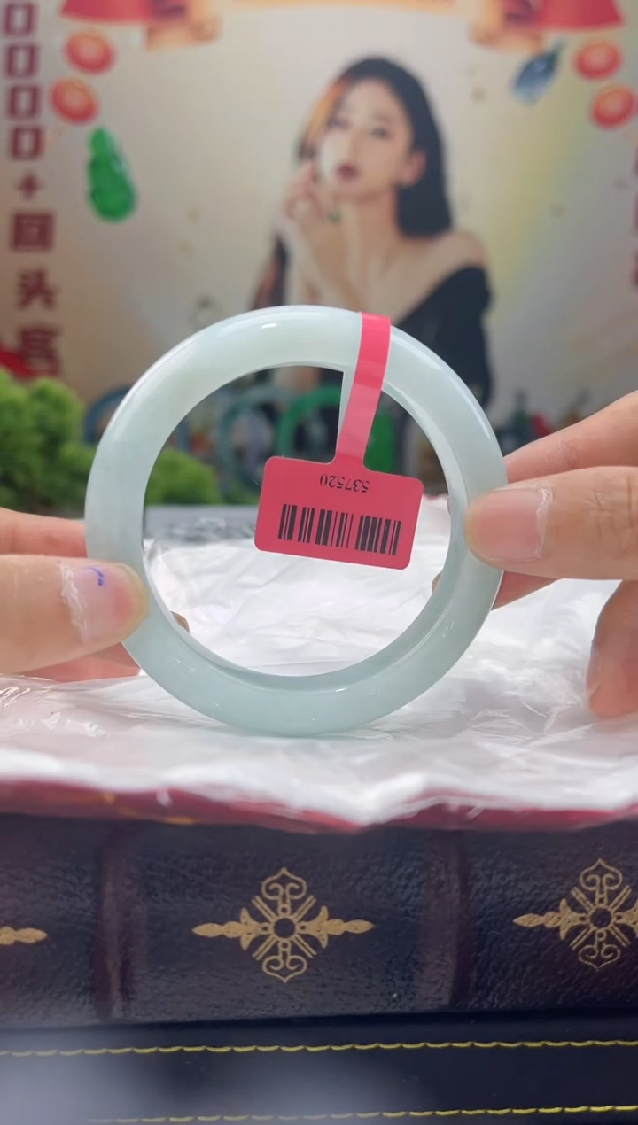 【闪购商品】翡翠手镯未镶嵌手镯26