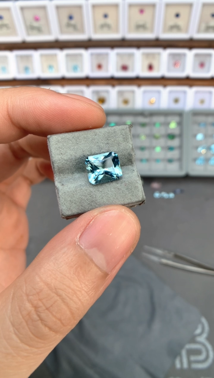 【闪购商品】定制海蓝宝石裸石未镶嵌e5  2.91ct