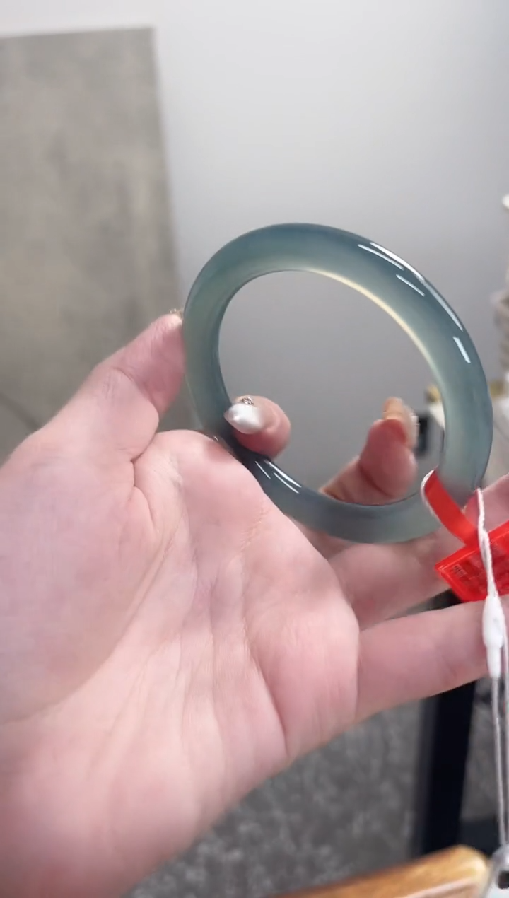 【闪购商品】玛瑙/玉髓手镯未镶嵌58-59圈 需要包容胖圆