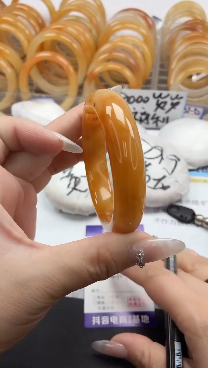 石英质玉手镯未镶嵌104/55.5H多样性发货