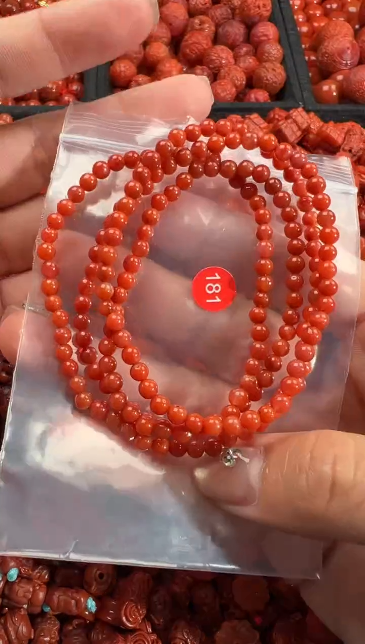 南红玛瑙未镶嵌颈饰1