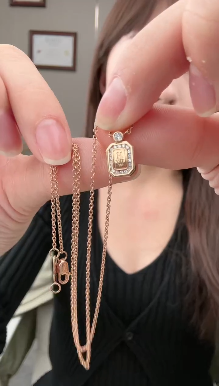 【闪购商品】钻石项链18K金镶嵌小号香水瓶项链