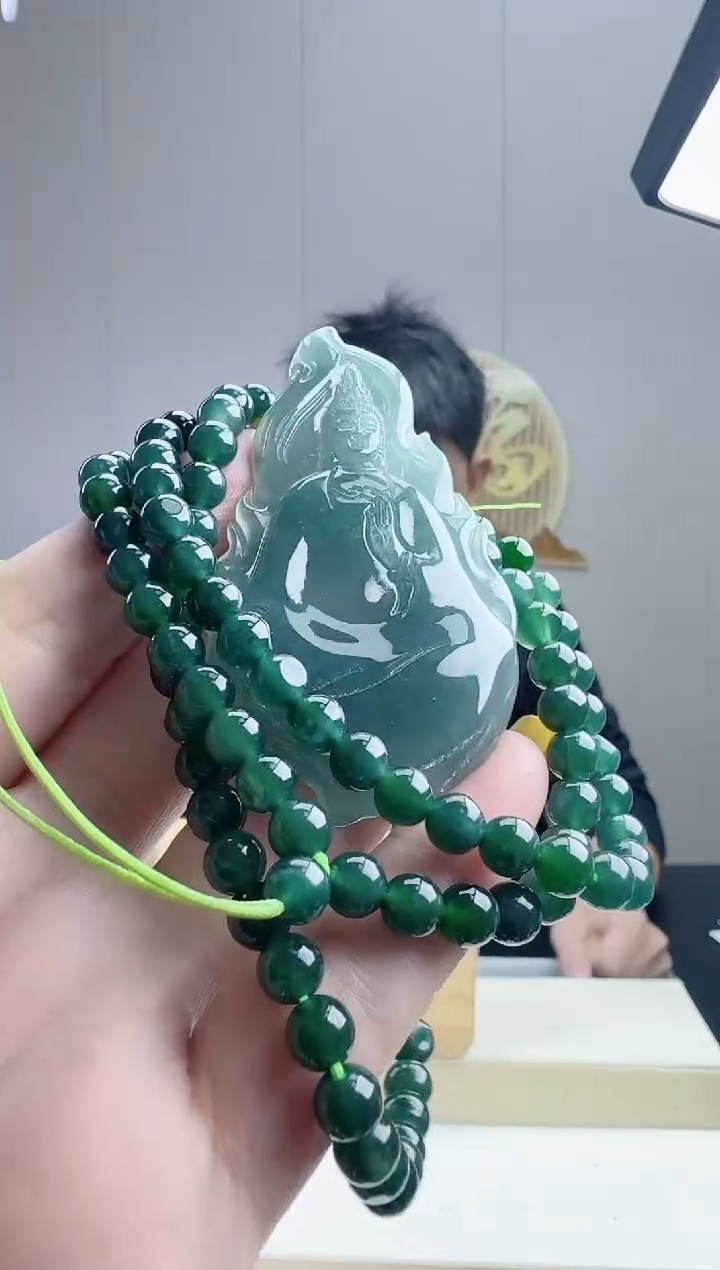 颈饰未镶嵌翡翠天然A货翡翠  多样性随机发其一