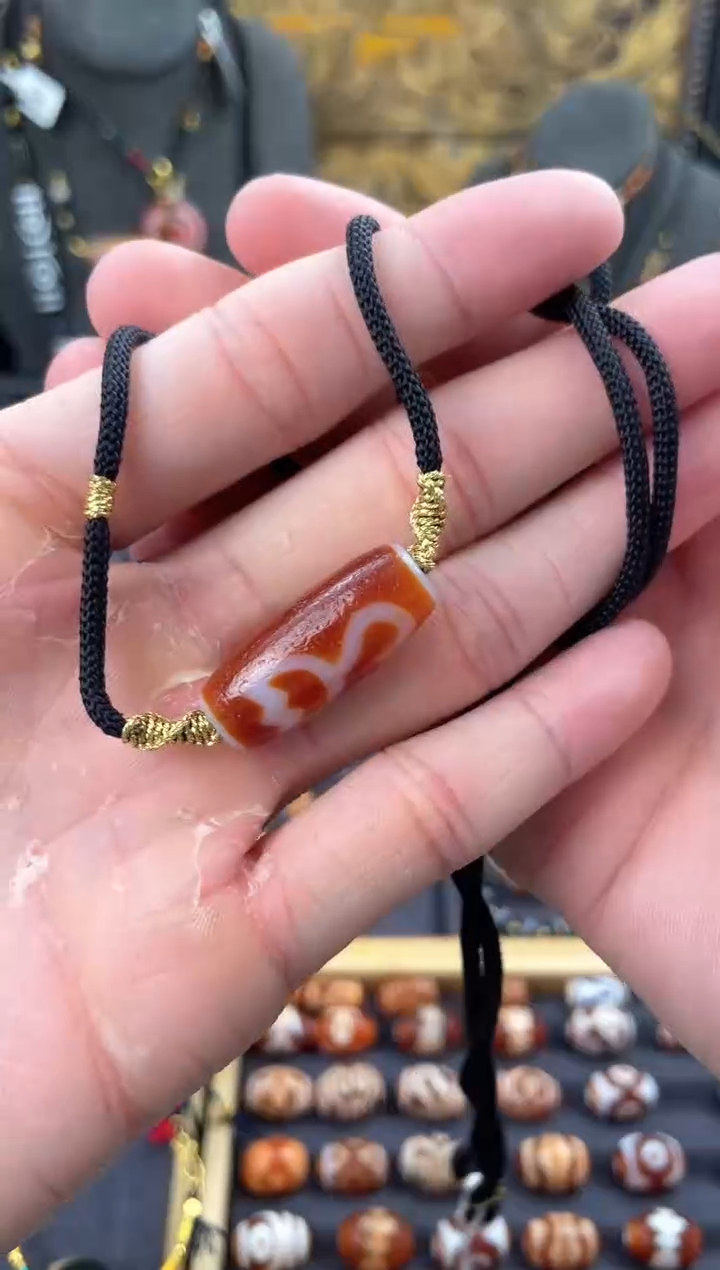 【闪购商品】玛瑙/玉髓颈饰未镶嵌美泓红肉水莲花锁骨链