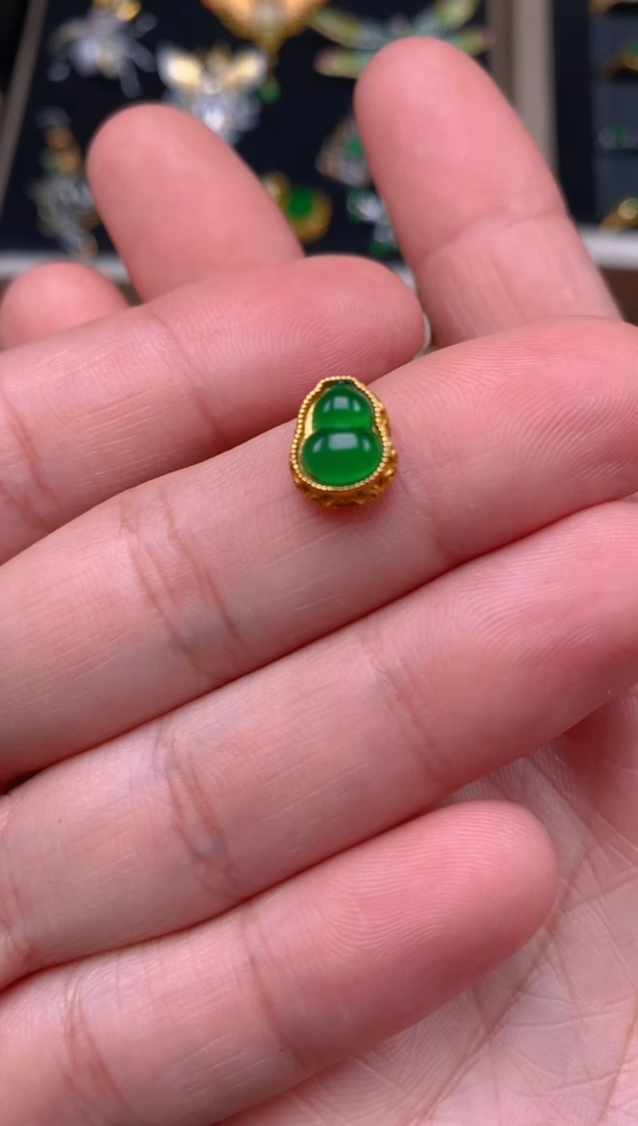 【闪购商品】翡翠吊坠(不含链)银S925镶嵌葫芦