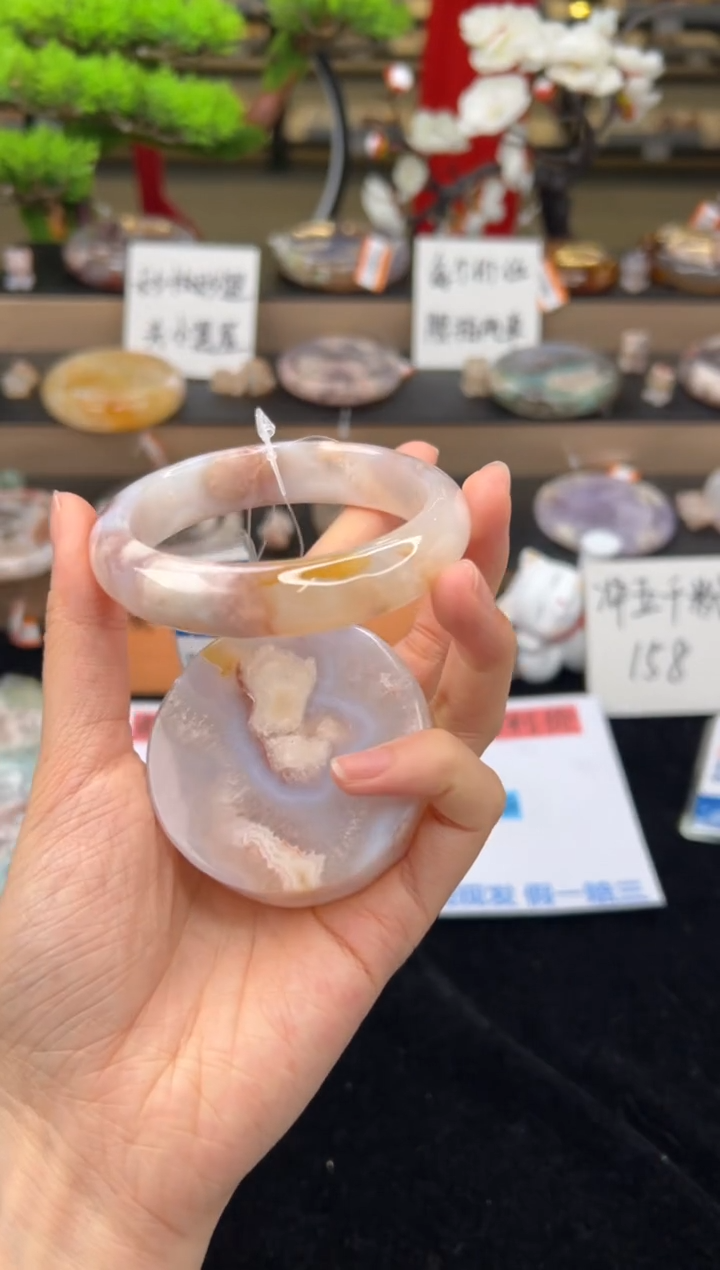 【闪购商品】石英质玉手镯未镶嵌57圈口（赠送镯心）13123