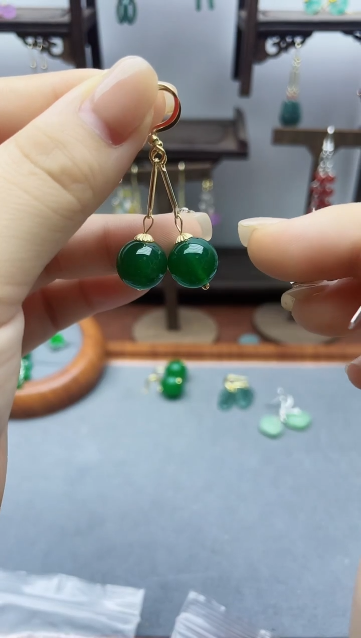 未镶嵌和田玉耳饰824000