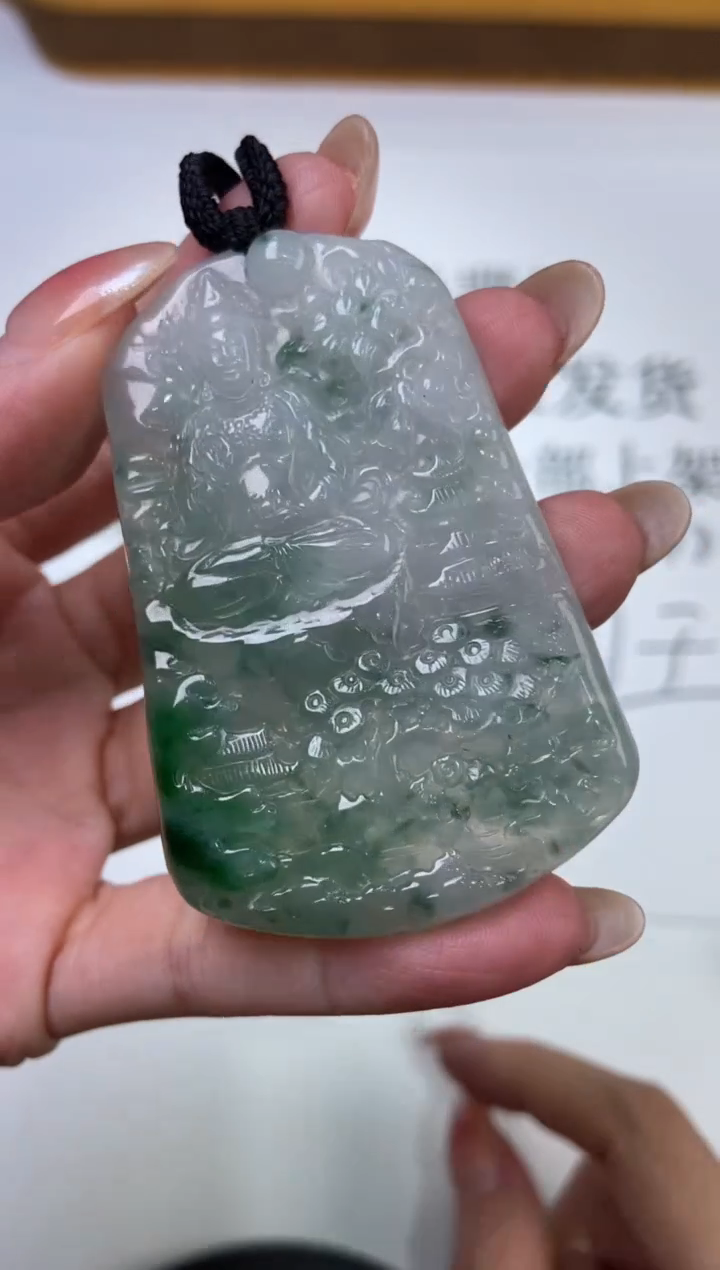 翡翠挂件未镶嵌285952    /多样性一件发