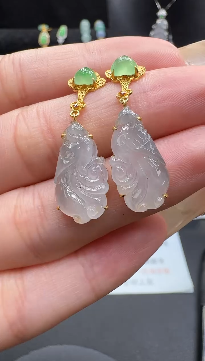 18K金镶嵌翡翠耳饰翡翠耳饰