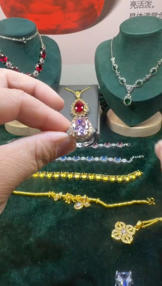 戒指蓝宝石18K金镶嵌1