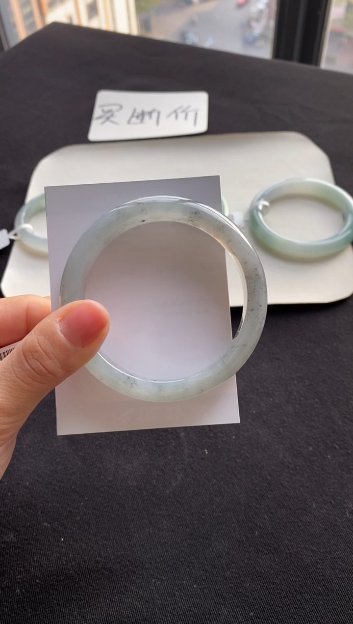 【闪购商品】翡翠手镯未镶嵌57正圈--不退不换