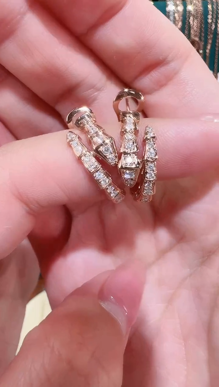 【闪购商品】钻石耳环18K金镶嵌满钻蛇耳环