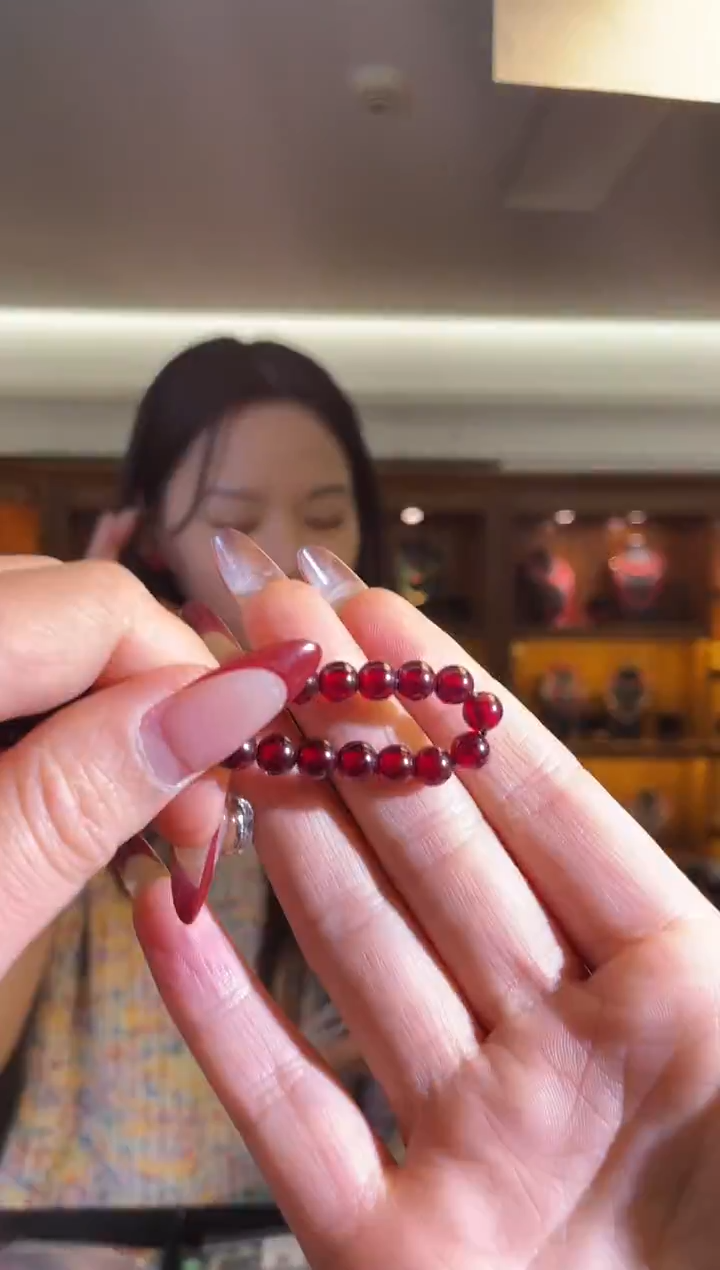 手链血珀未镶嵌（多样性发一件）