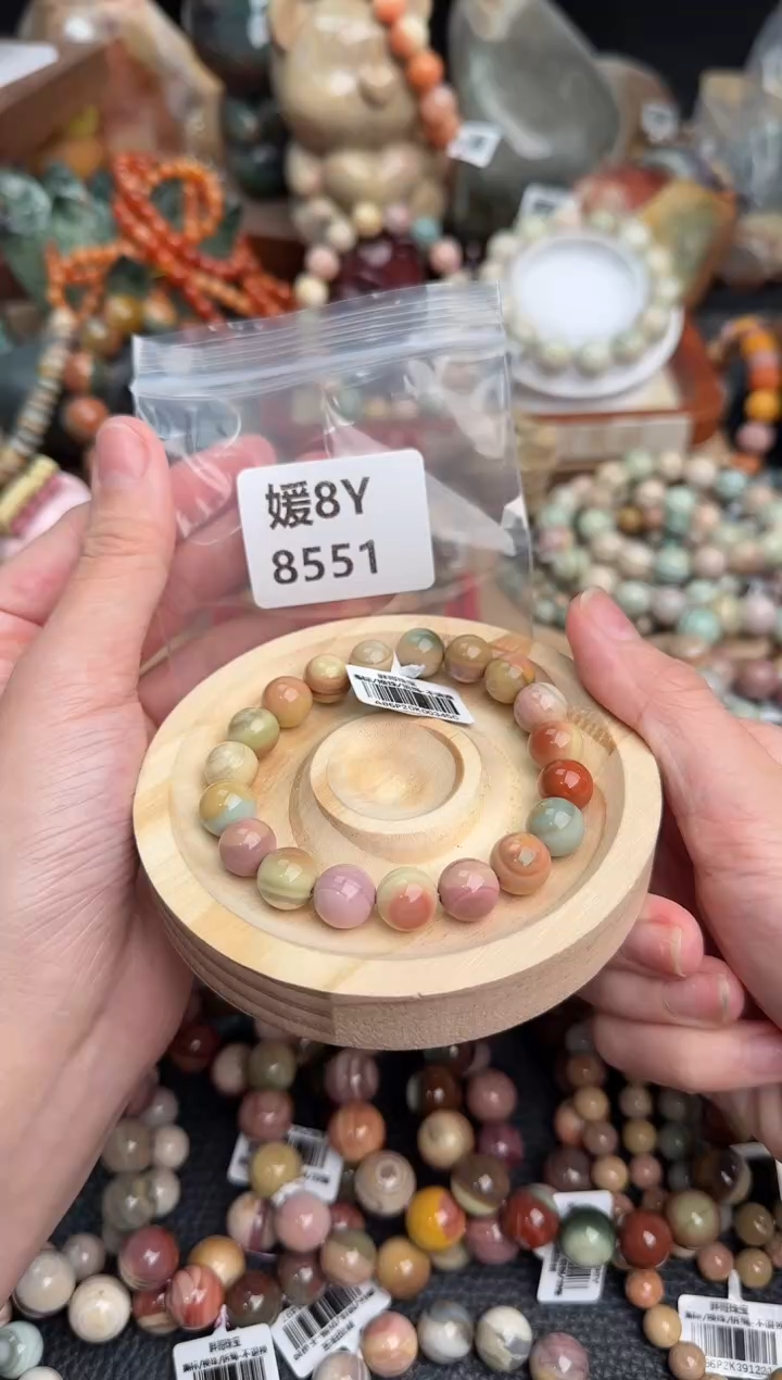 【闪购商品】石英质玉手链未镶嵌8Y8551