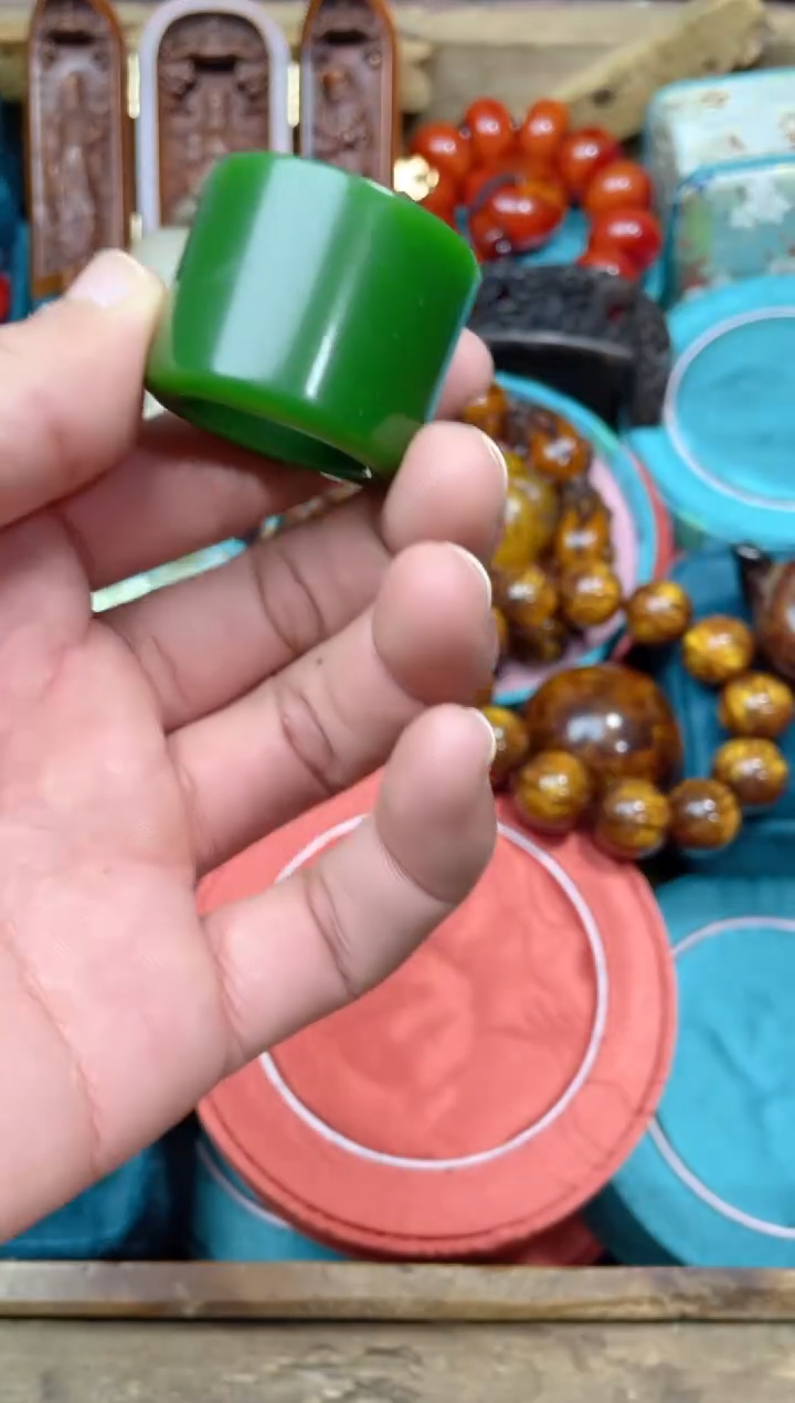 【闪购商品】和田玉手链未镶嵌点击链接下单即可