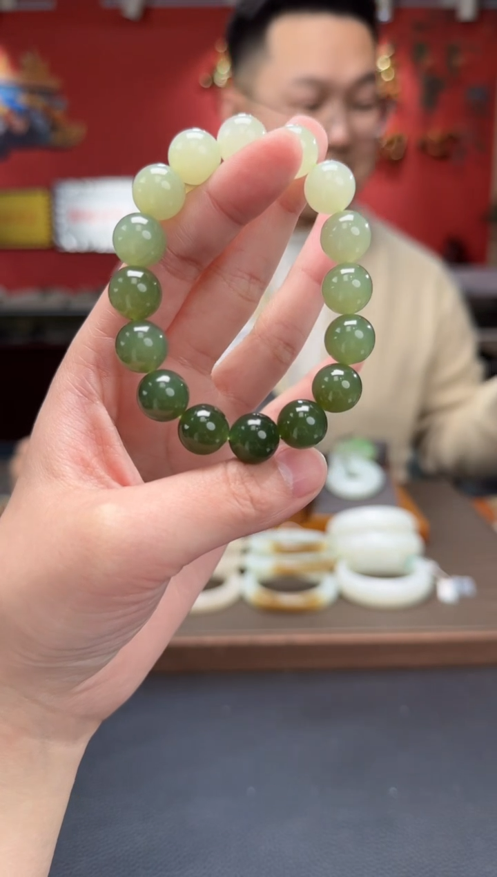 【闪购商品】和田玉手串未镶嵌高冰渐进单圈手串