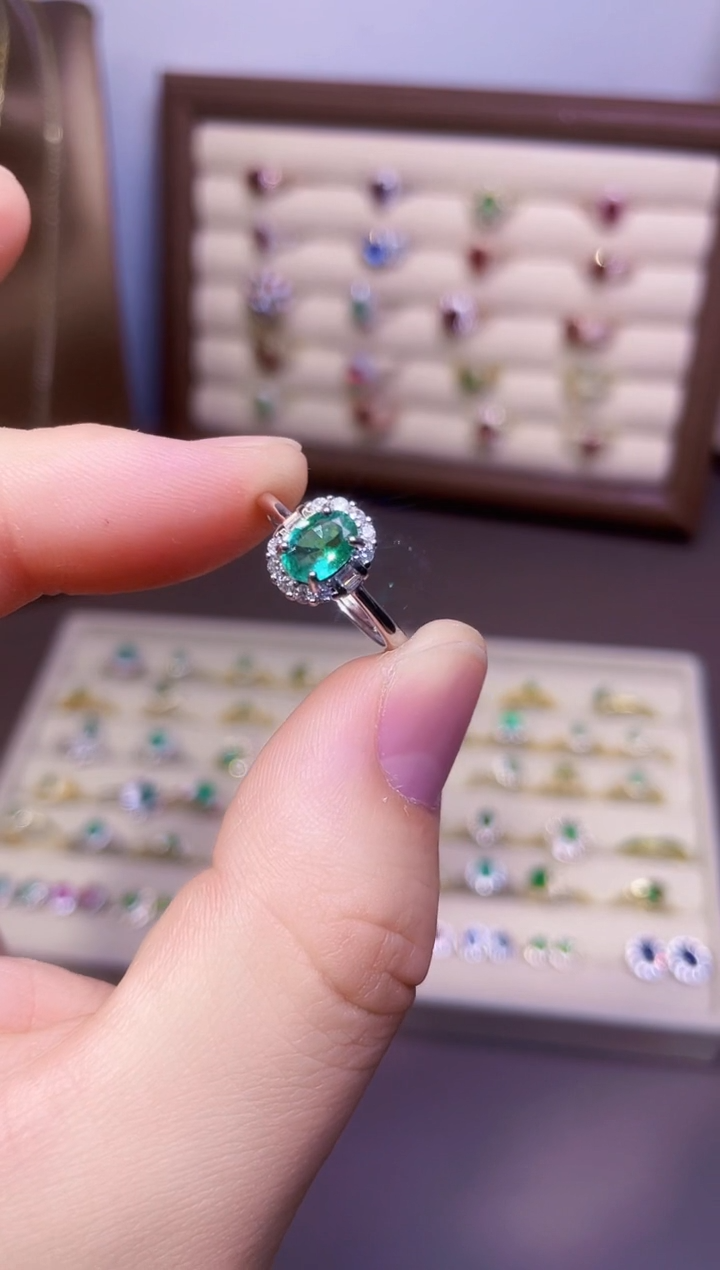 【闪购商品】祖母绿戒指银S925镶嵌1