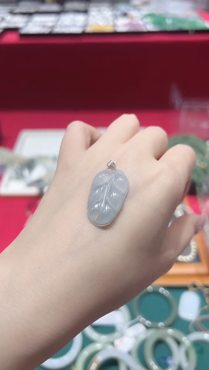【闪购商品】翡翠颈饰18K金镶嵌AE0471