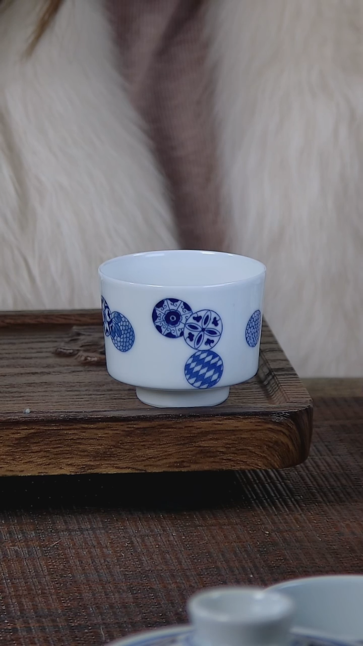 【闪购商品】折葵非器手工手绘皮球花直口杯
