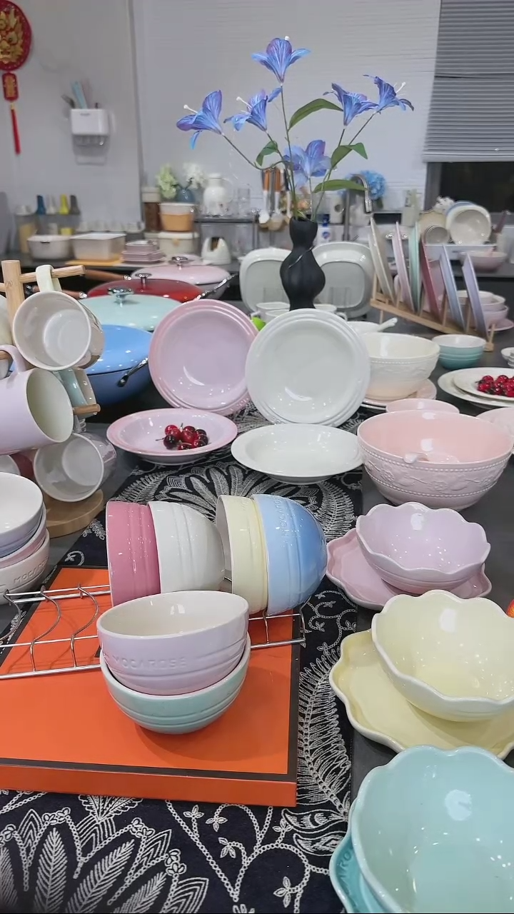 【闪购商品】瓷六色米饭碗