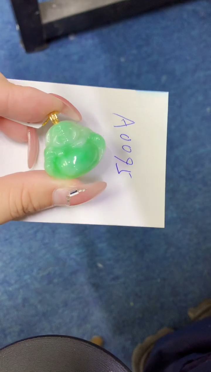 【闪购商品】翡翠颈饰18K金镶嵌0000000000