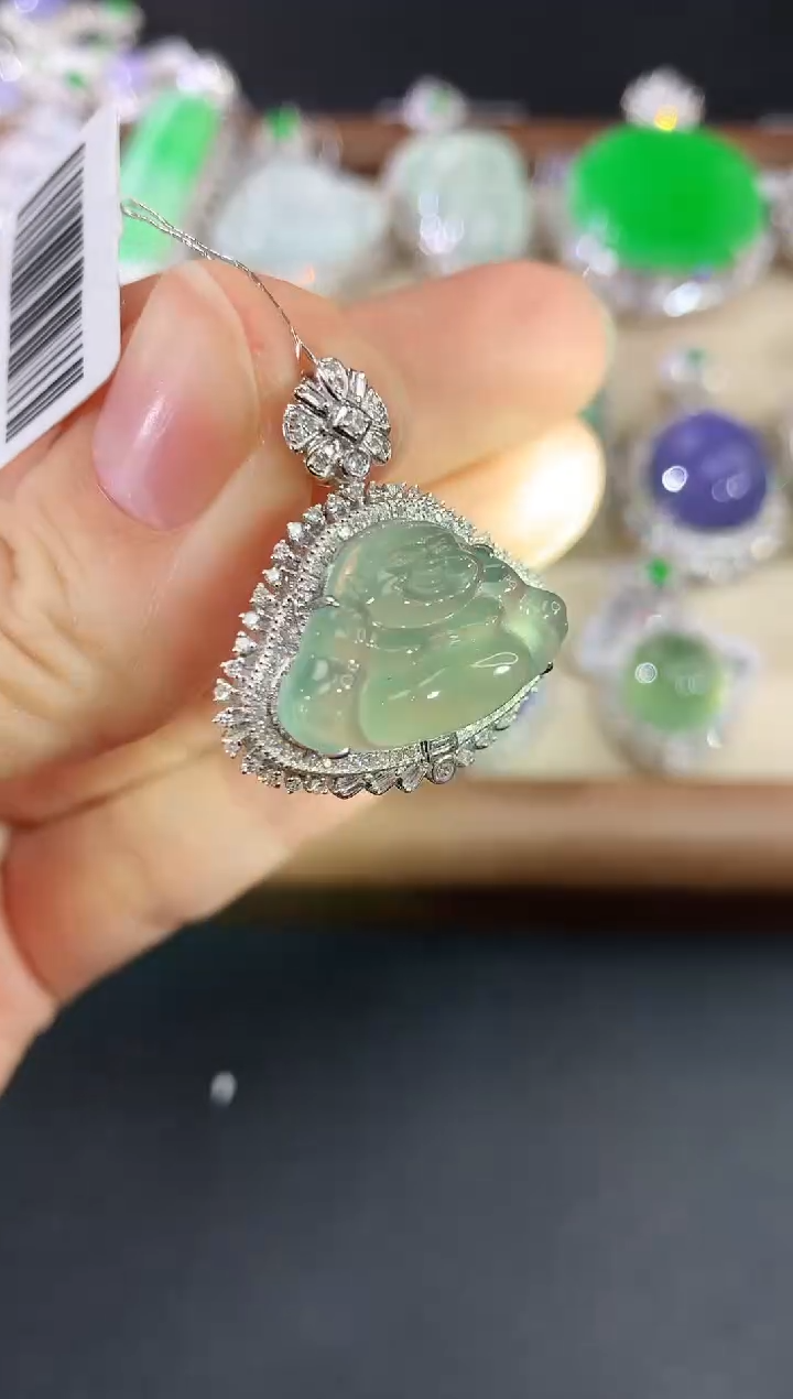 吊坠(不含链)18K金镶嵌翡翠150|8800