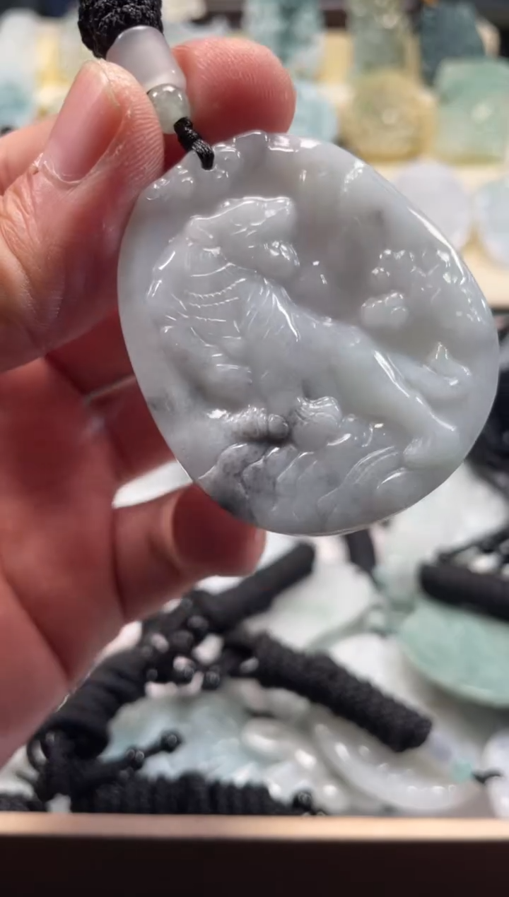 颈饰未镶嵌翡翠12/28/037