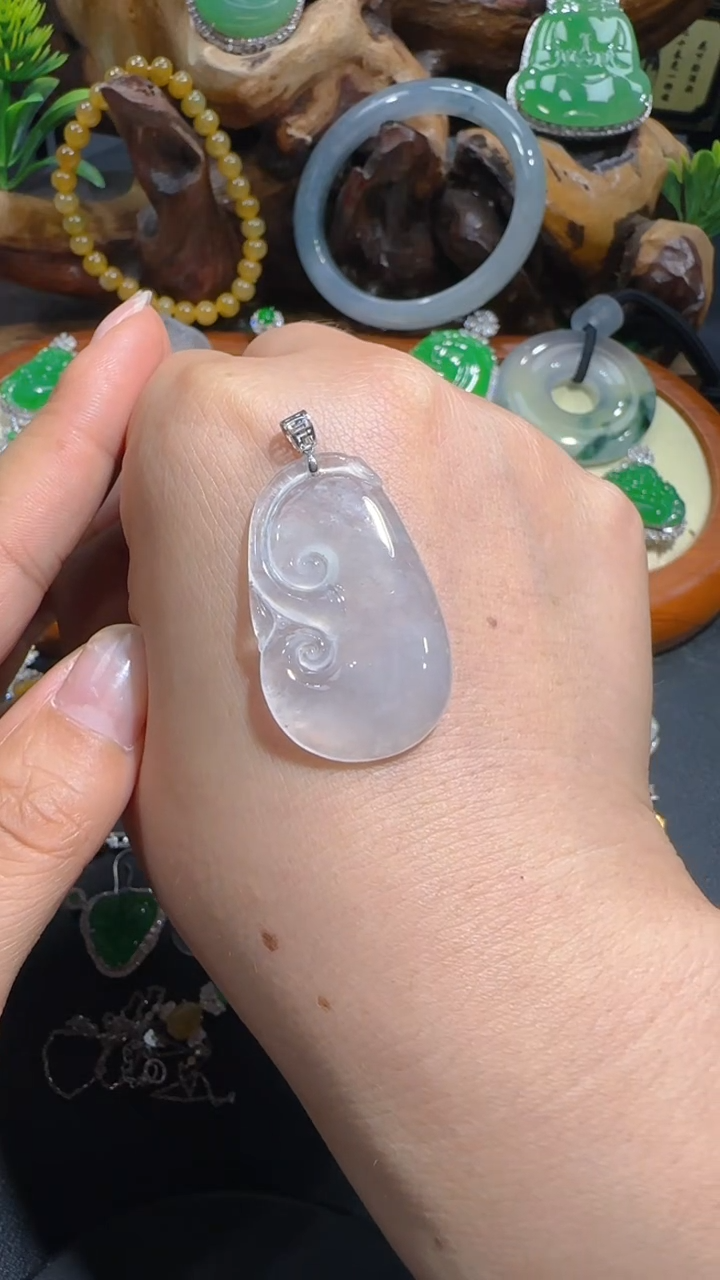 【闪购商品】翡翠吊坠(不含链)18K金镶嵌吊坠