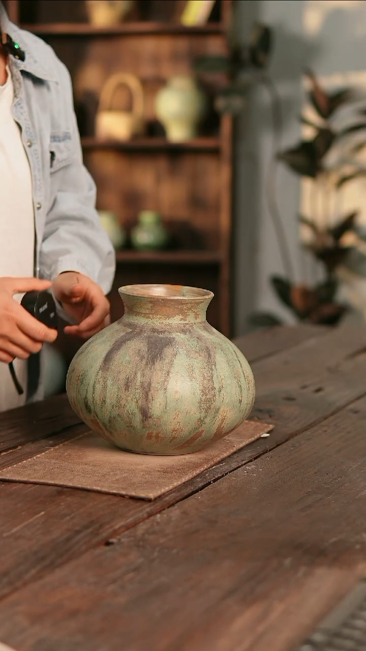 摆件17-172高21口10误差21无孔