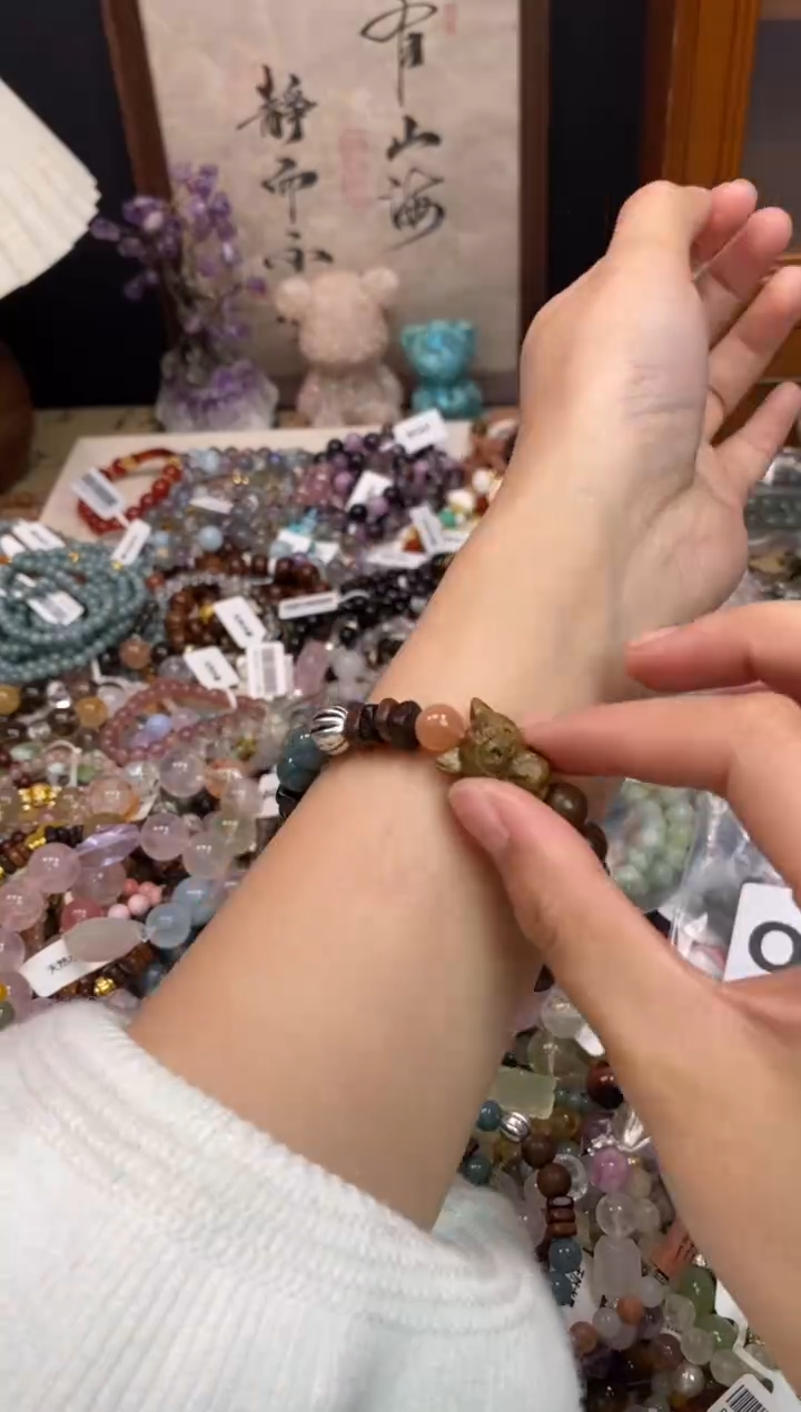 未镶嵌翡翠手饰318