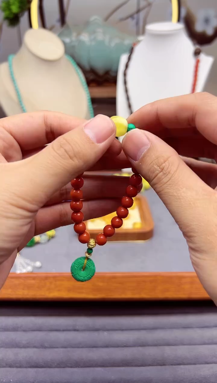 【闪购商品】南红玛瑙手链14K金镶嵌S16````