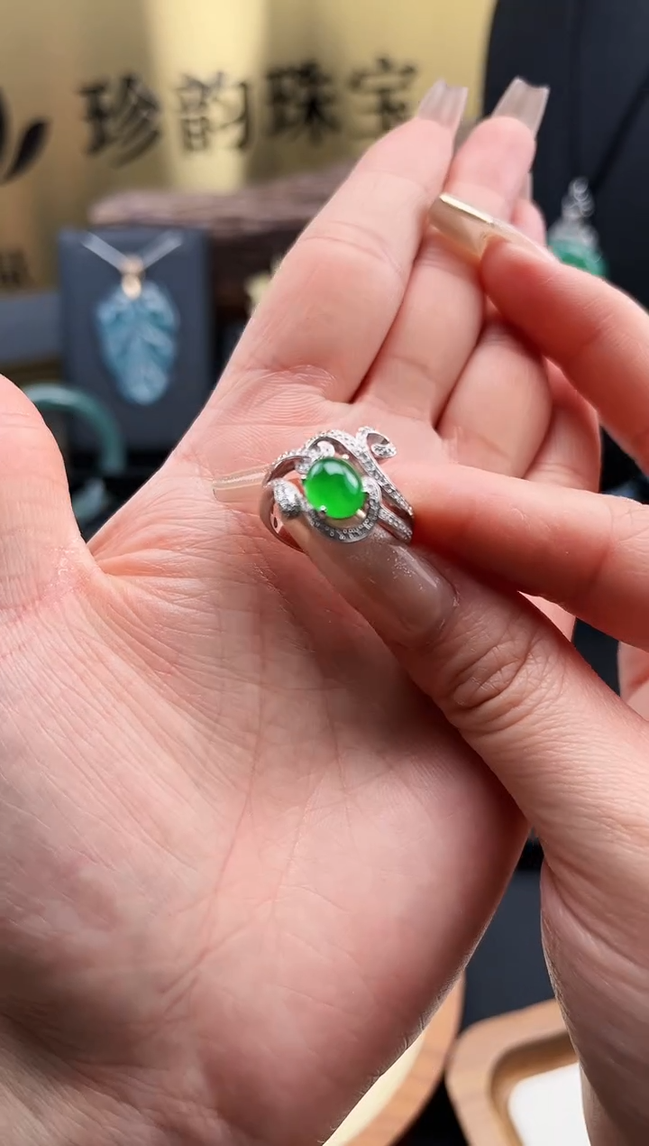 【闪购商品】翡翠戒指18K金镶嵌戒指