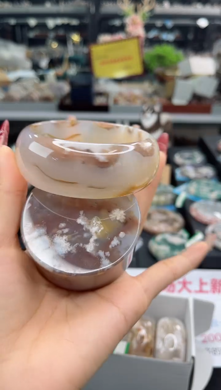 【闪购商品】石英质玉手镯未镶嵌62圈口（赠品镯心）1650683