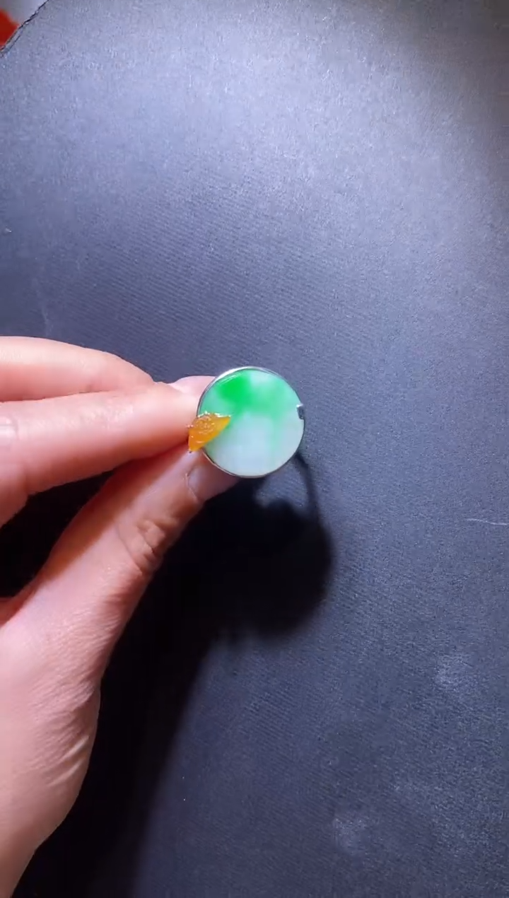 银S925镶嵌戒指翡翠翡翠圆牌戒指