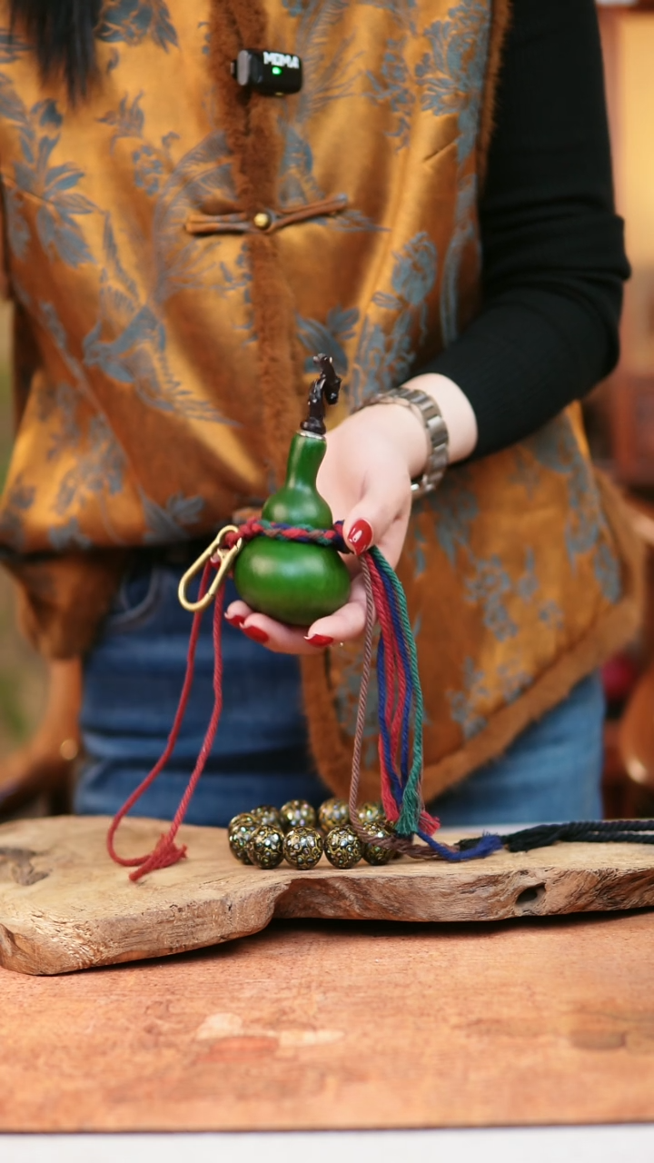 铅****）297--------50ml迷你葫